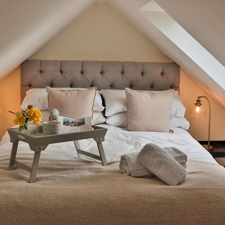Villa Oak Tree Hideaway Whitchurch  Esterno foto