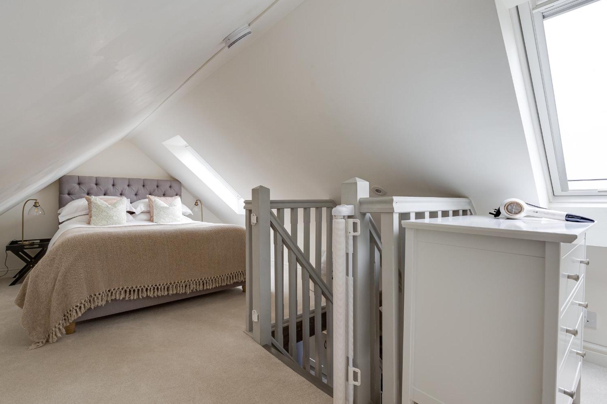 Villa Oak Tree Hideaway Whitchurch  Esterno foto