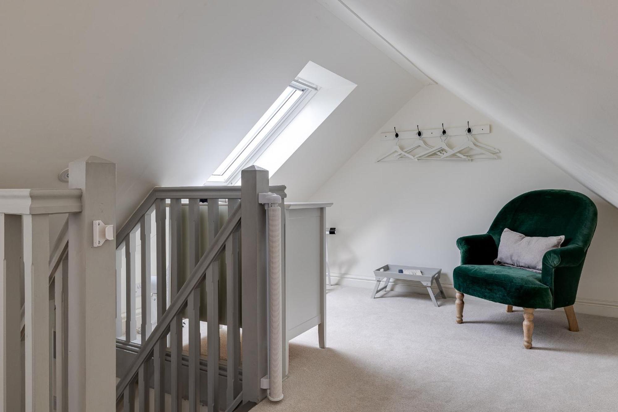 Villa Oak Tree Hideaway Whitchurch  Esterno foto